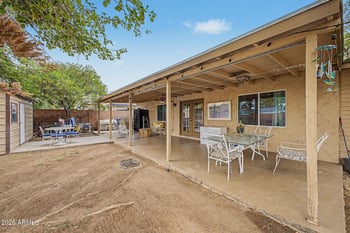 2410 39th Pl, Phoenix, AZ 85008