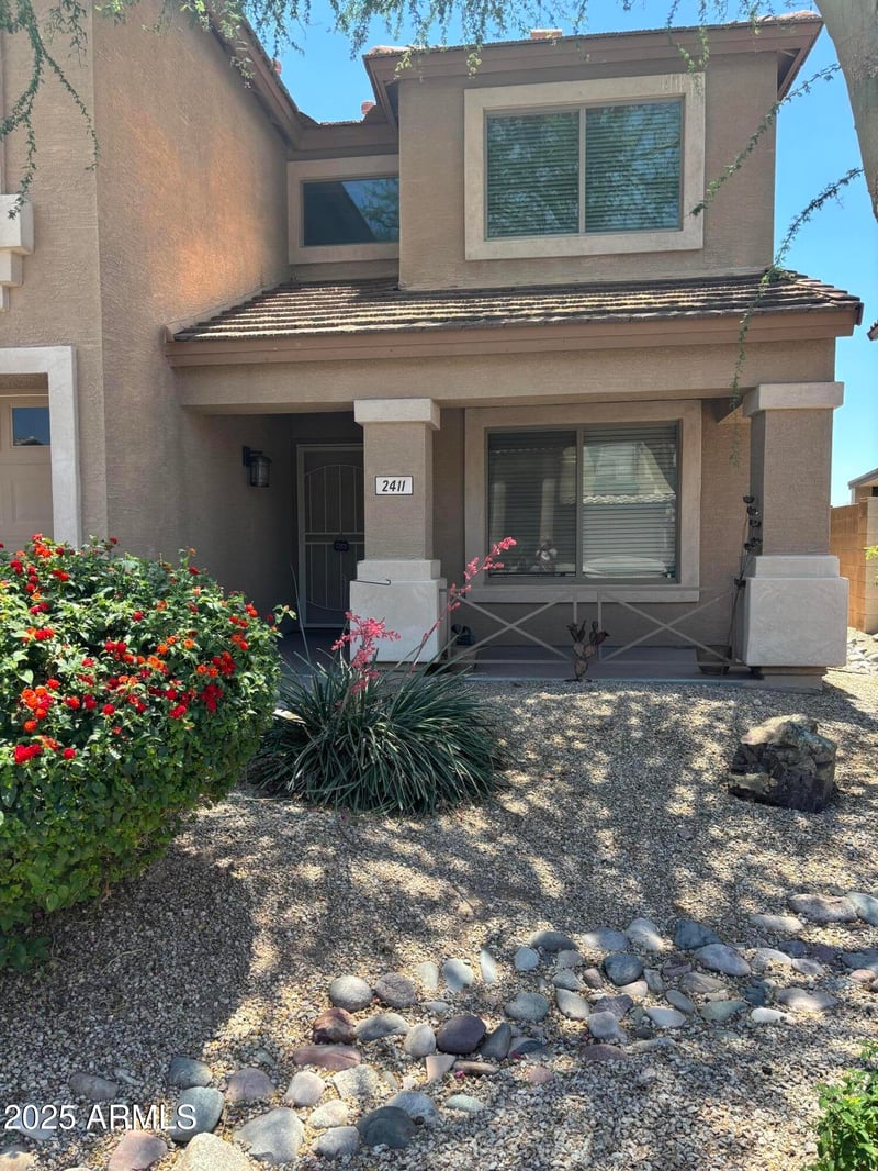 2411 Lucia Dr, Phoenix, AZ 85085