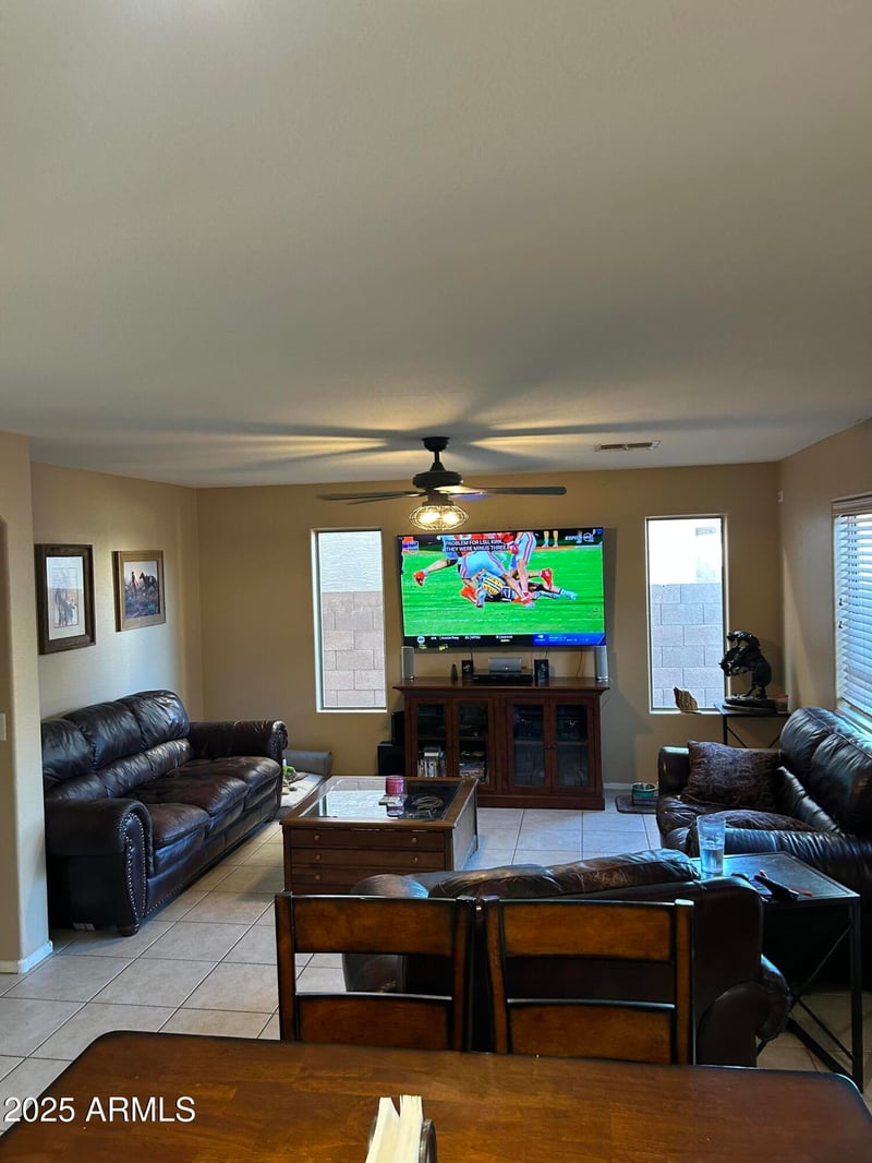 2411 Lucia Dr, Phoenix, AZ 85085