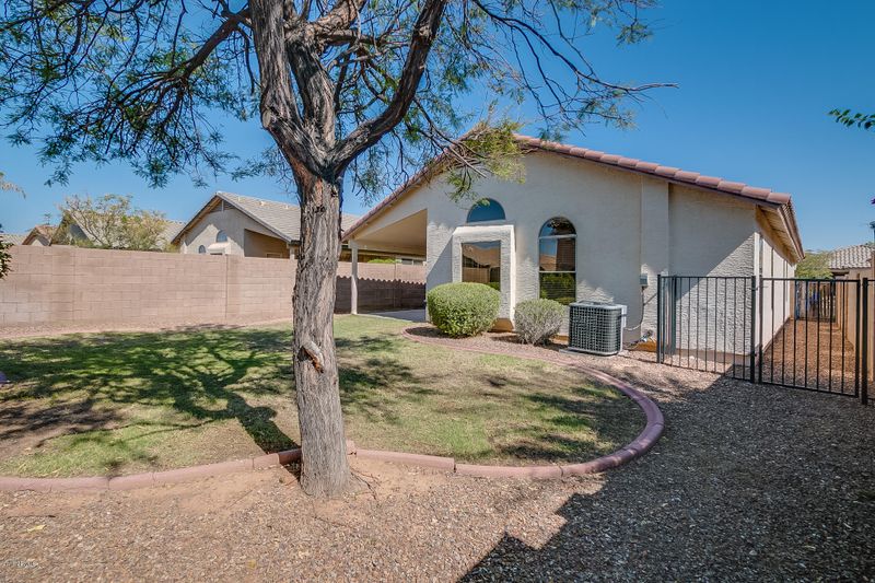 2411 W Blue Sky Dr, Phoenix, AZ 85085