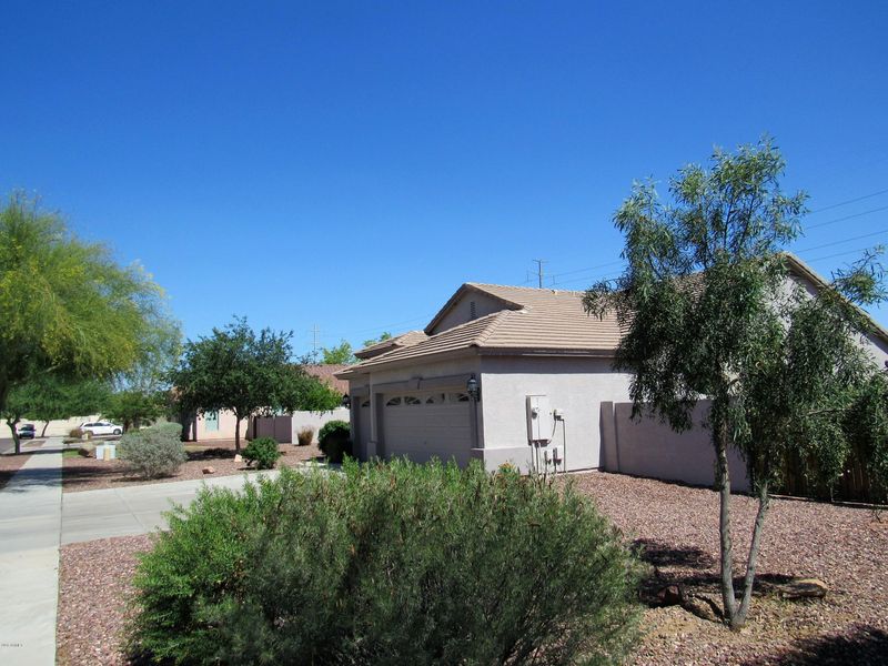 2411 W Darrow St, Phoenix, AZ 85041