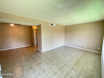 2412 Campbell Ave #318, Phoenix, AZ 85015