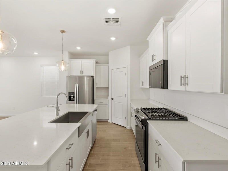 2412 Enantio Rd, San Tan Valley, AZ 85143