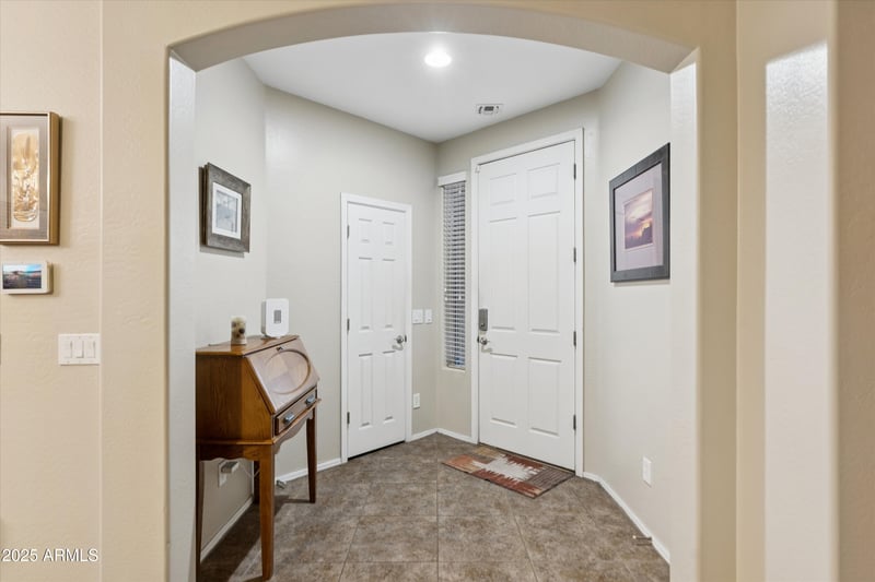 2412 Melody Dr, Phoenix, AZ 85041