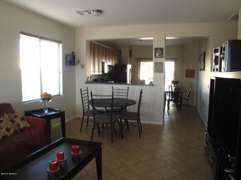 2412 W Tamarisk Ave, Phoenix, AZ 85041