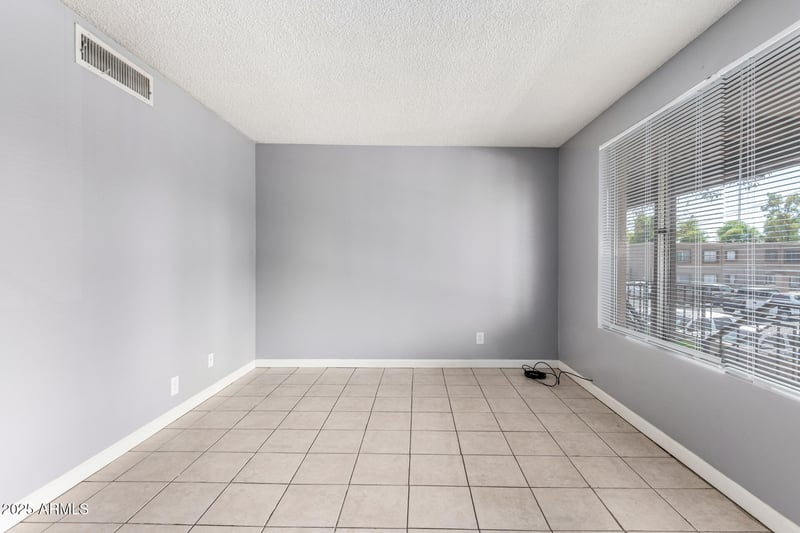 2413 Hazelwood St #282, Phoenix, AZ 85015