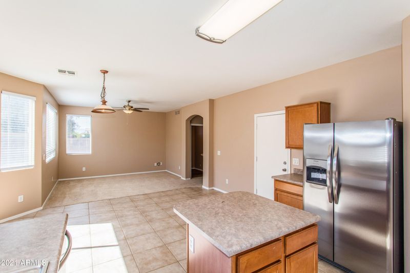 2413 S 90th Glen, Tolleson, AZ 85353