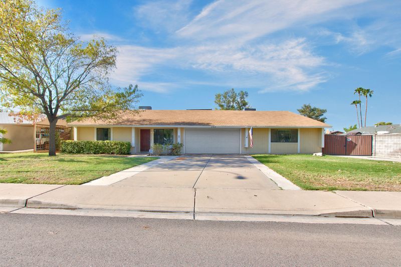 2413 W Vineyard Rd S, Tempe, AZ 85282