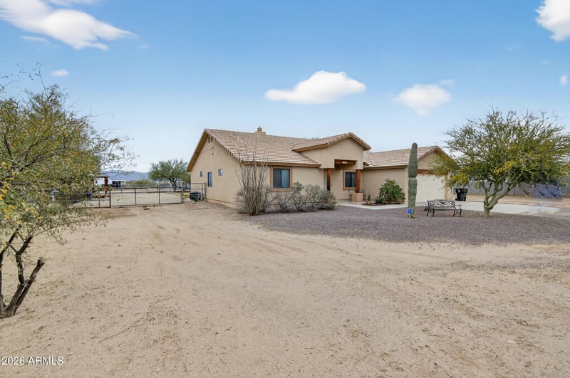 24137 W Blue Sky Dr, Wittmann, AZ 85361