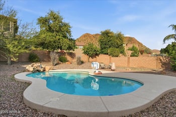 2414 Florentine Rd, Phoenix, AZ 85086