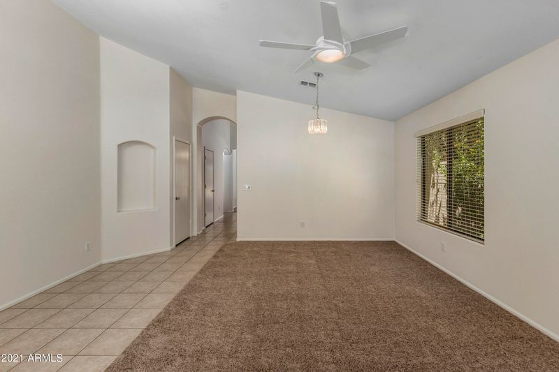 2414 W Running Deer Trl, Phoenix, AZ 85085