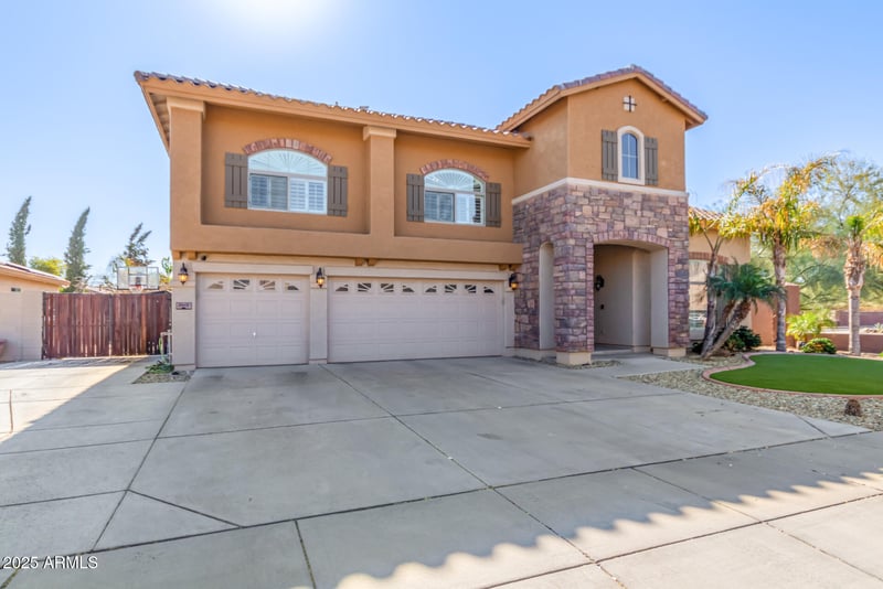 2415 Desperado Way, Phoenix, AZ 85085