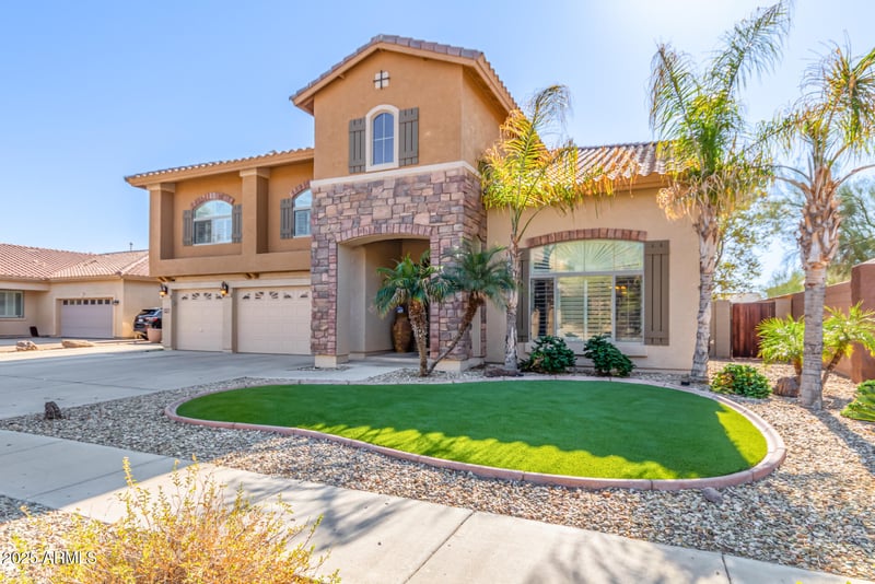 2415 Desperado Way, Phoenix, AZ 85085