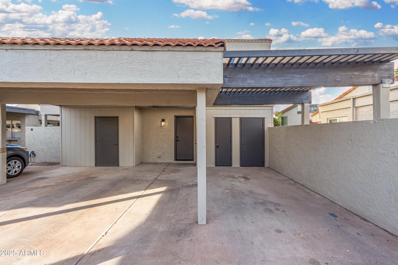 2415 Greenway Rd #6, Phoenix, AZ 85023