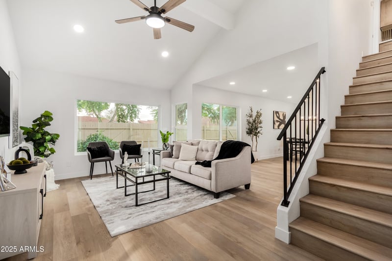 2415 Greenway Rd #6, Phoenix, AZ 85023