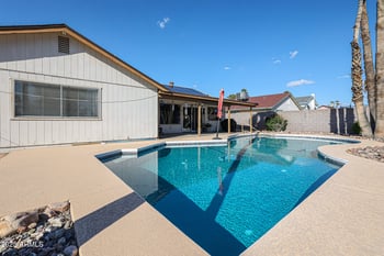 2415 Tierra Buena Ln, Phoenix, AZ 85023
