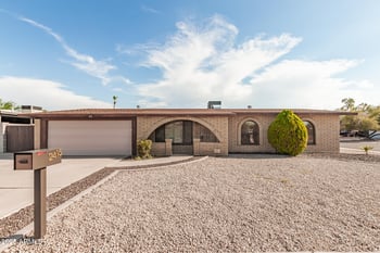 2415 Villa Rita Dr, Phoenix, AZ 85023