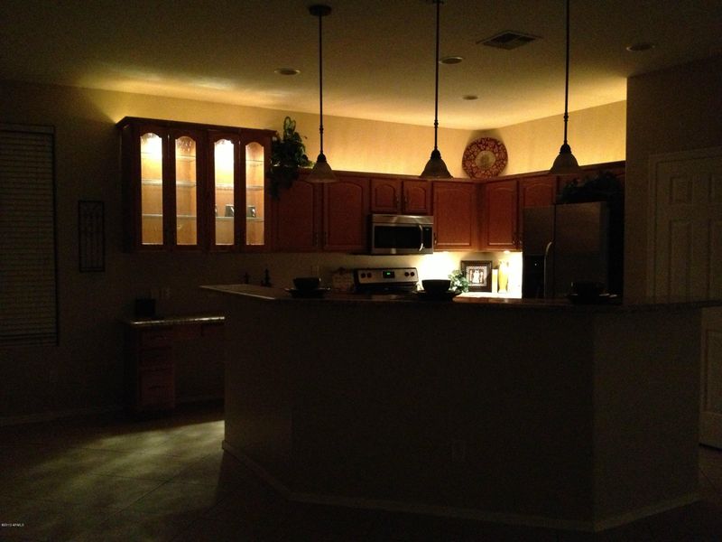 2415 W Carter Rd, Phoenix, AZ 85041