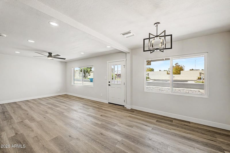 2415 W Maryland Ave, Phoenix, AZ 85015