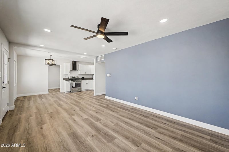 2415 W Maryland Ave, Phoenix, AZ 85015