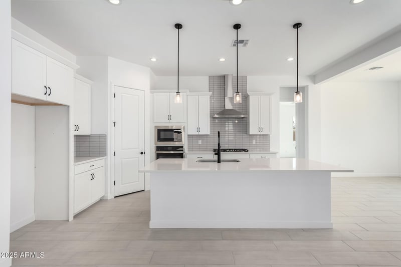 24152 172nd Ave, Surprise, AZ 85387