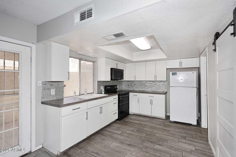 2416 Caribbean Ln #2, Phoenix, AZ 85023