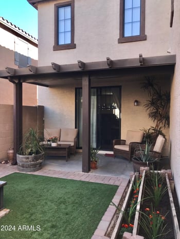 2416 Dusty Wren Dr, Phoenix, AZ 85085