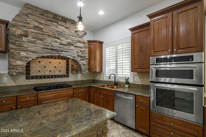2416 E Charlene Pl, Phoenix, AZ 85024