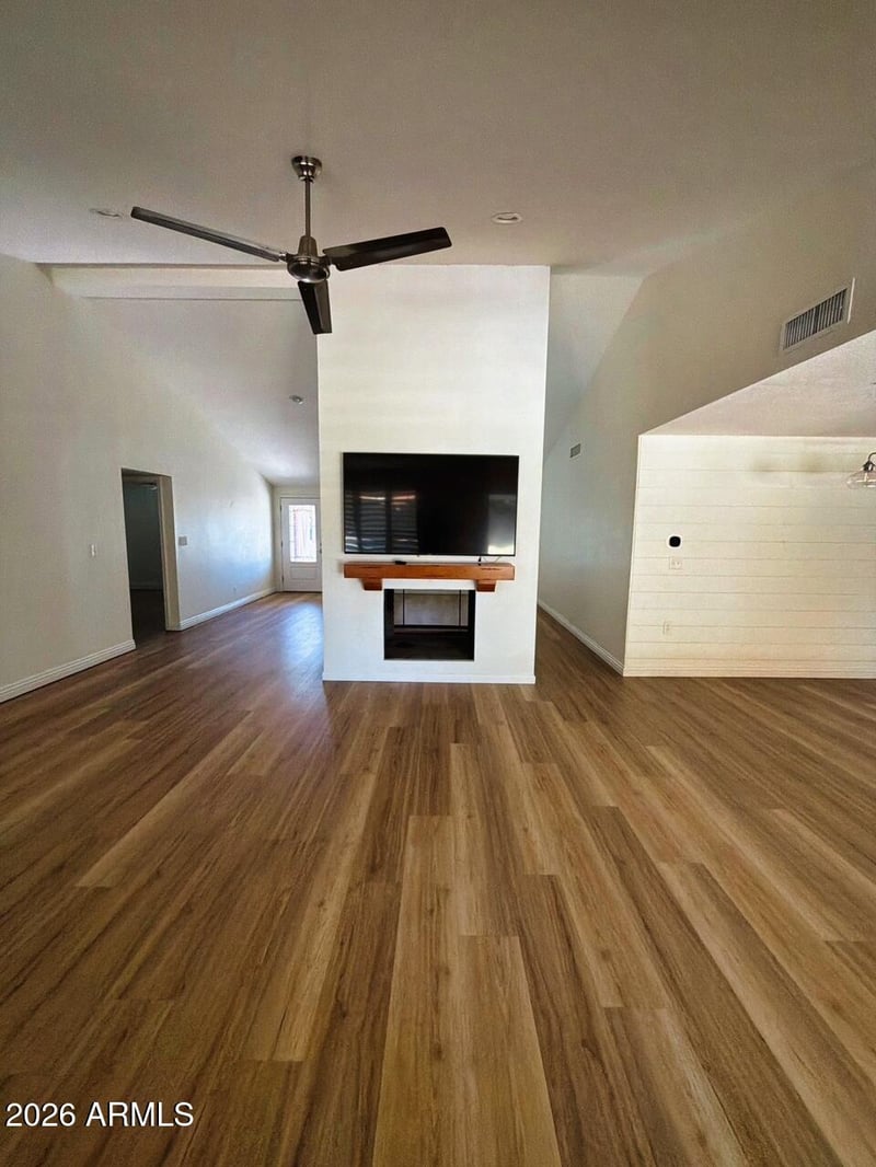 2416 Elmwood St, Mesa, AZ 85213