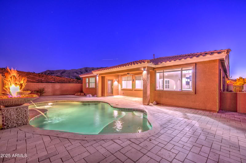 2416 Hayduk Rd, Phoenix, AZ 85041