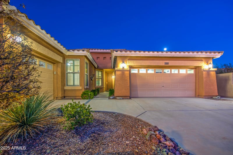 2416 Hayduk Rd, Phoenix, AZ 85041