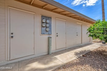 2416 University Dr #4, Mesa, AZ 85213