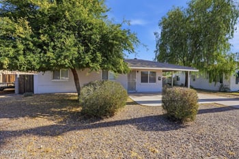 2416 Stella Ln, Phoenix, AZ 85015