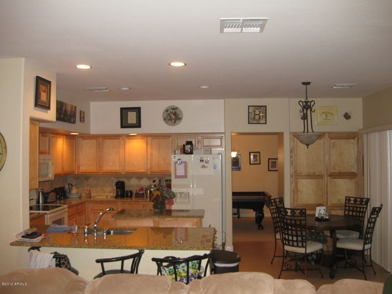 2416 W Yahoo Trl, Phoenix, AZ 85085