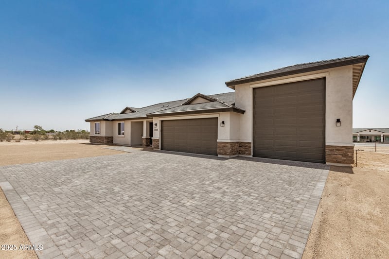 24168 196th Ln, Surprise, AZ 85387