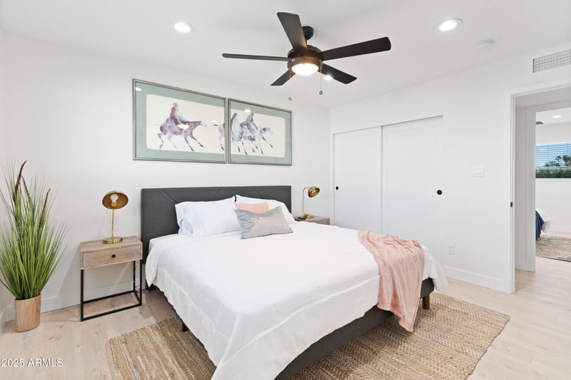 2417 73rd St, Scottsdale, AZ 85257