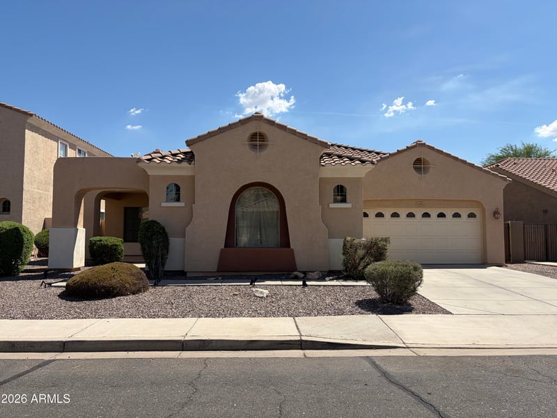 2417 Iris Dr, Chandler, AZ 85286