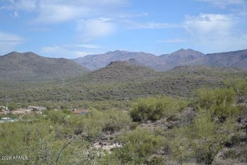 2417 W Lazy G Ranch Rd #B, New River, AZ 85087