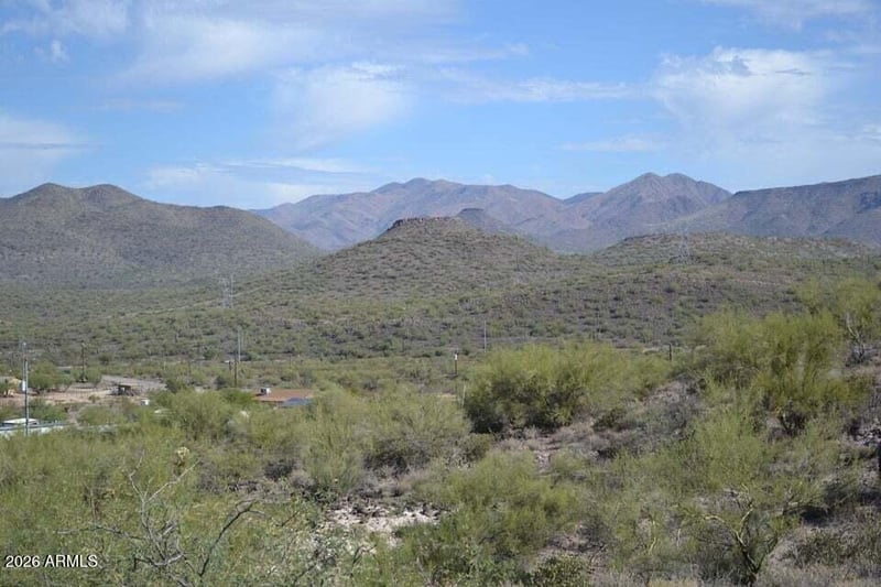 2417 W Lazy G Ranch Rd #B, New River, AZ 85087