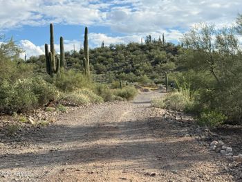 2417 W Lazy G Ranch Rd #B, New River, AZ 85087