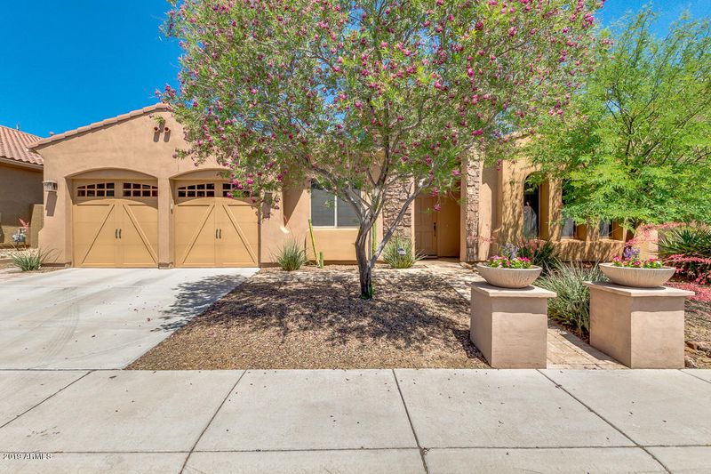 2418 E Park View Ln, Phoenix, AZ 85024