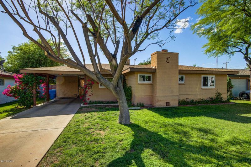 2418 N 38th St, Phoenix, AZ 85008
