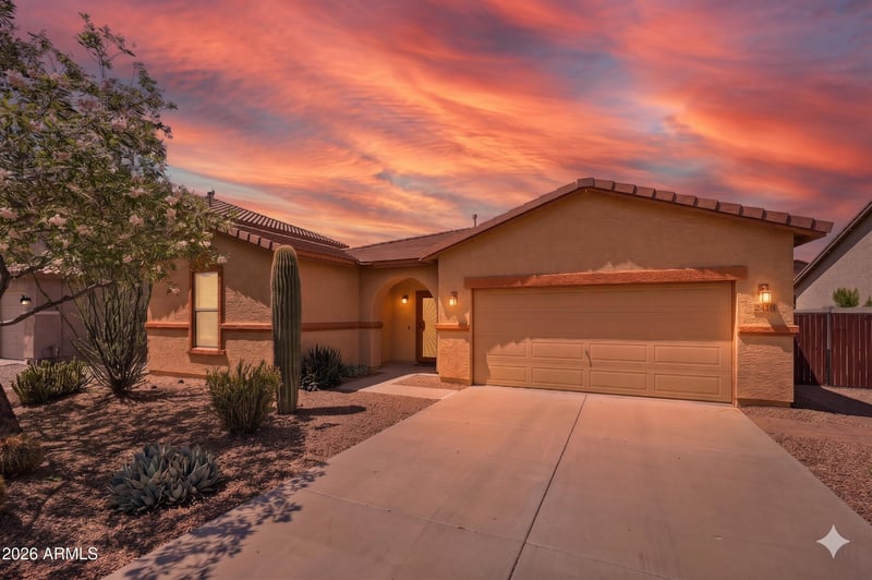 2418 Angel Way, San Tan Valley, AZ 85144