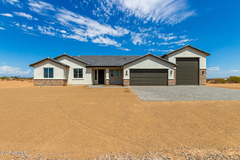 24183 196th Ln, Surprise, AZ 85387