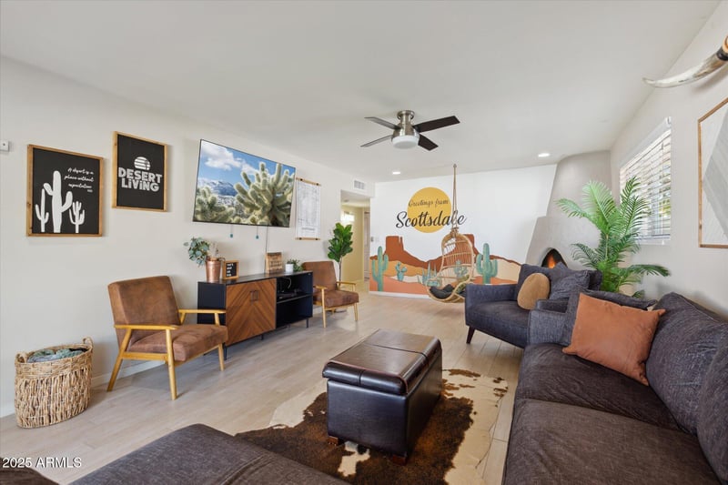 2419 68th Pl, Scottsdale, AZ 85257