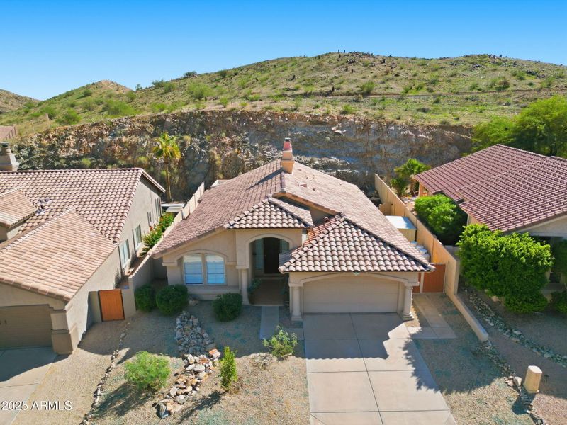 2419 E Silverwood Dr, Phoenix, AZ 85048