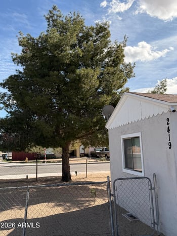 2419 Oak St, Phoenix, AZ 85008