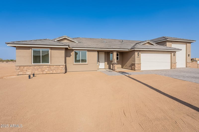 24191 196th Ln, Surprise, AZ 85387