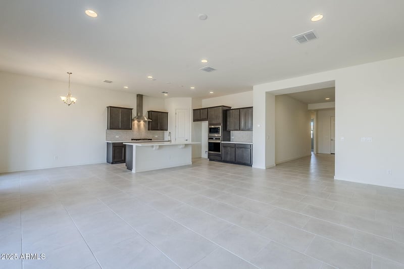 242 165th Ave, Goodyear, AZ 85338
