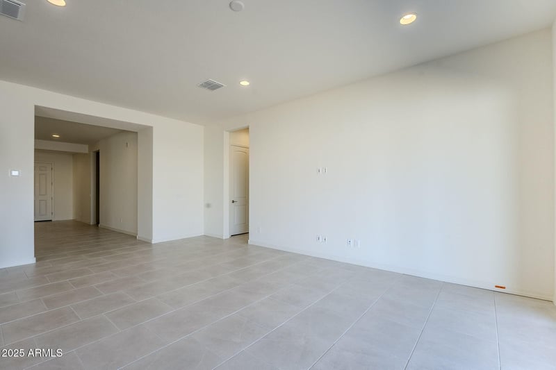 242 165th Ave, Goodyear, AZ 85338